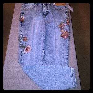 Hippie Laundry Skinny Ankle Jeans